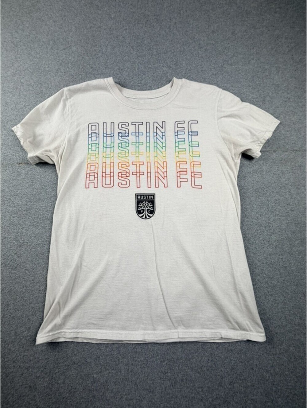 Fanatics Austin FC Mens T Shirt Medium White Rainbow Graphic Soccer MLS